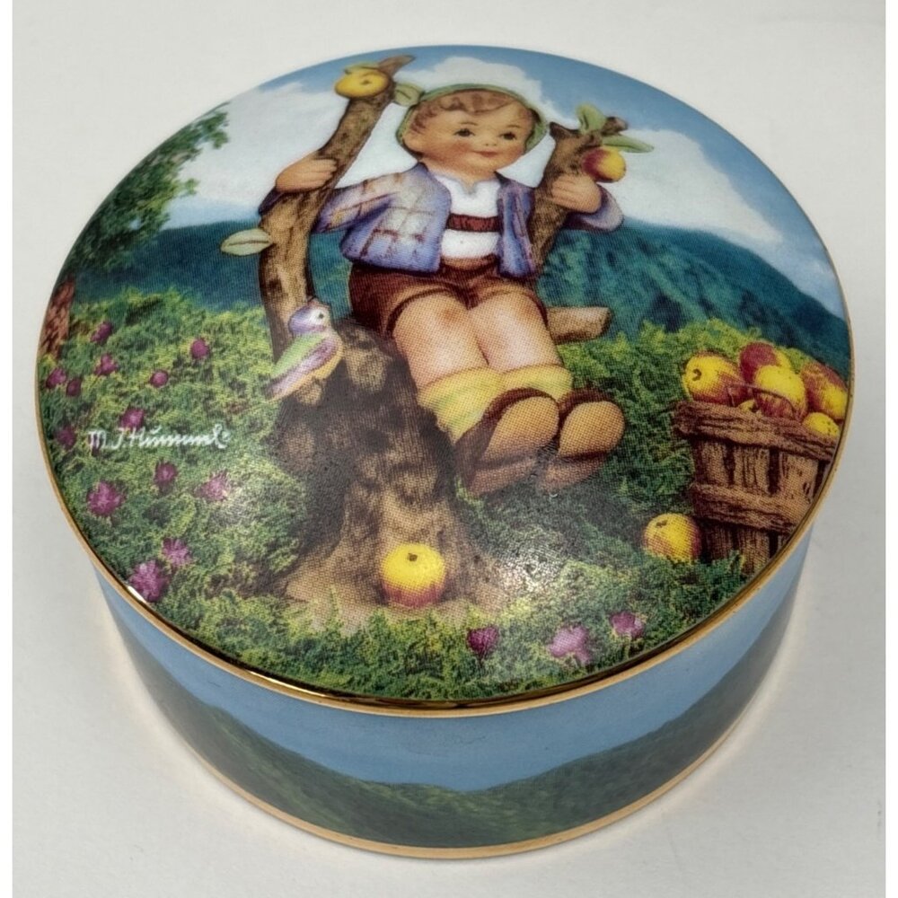 M.I. Hummel Apple Tree Boy Music Box Danbury Mint 1993 Collectible Japan-Made